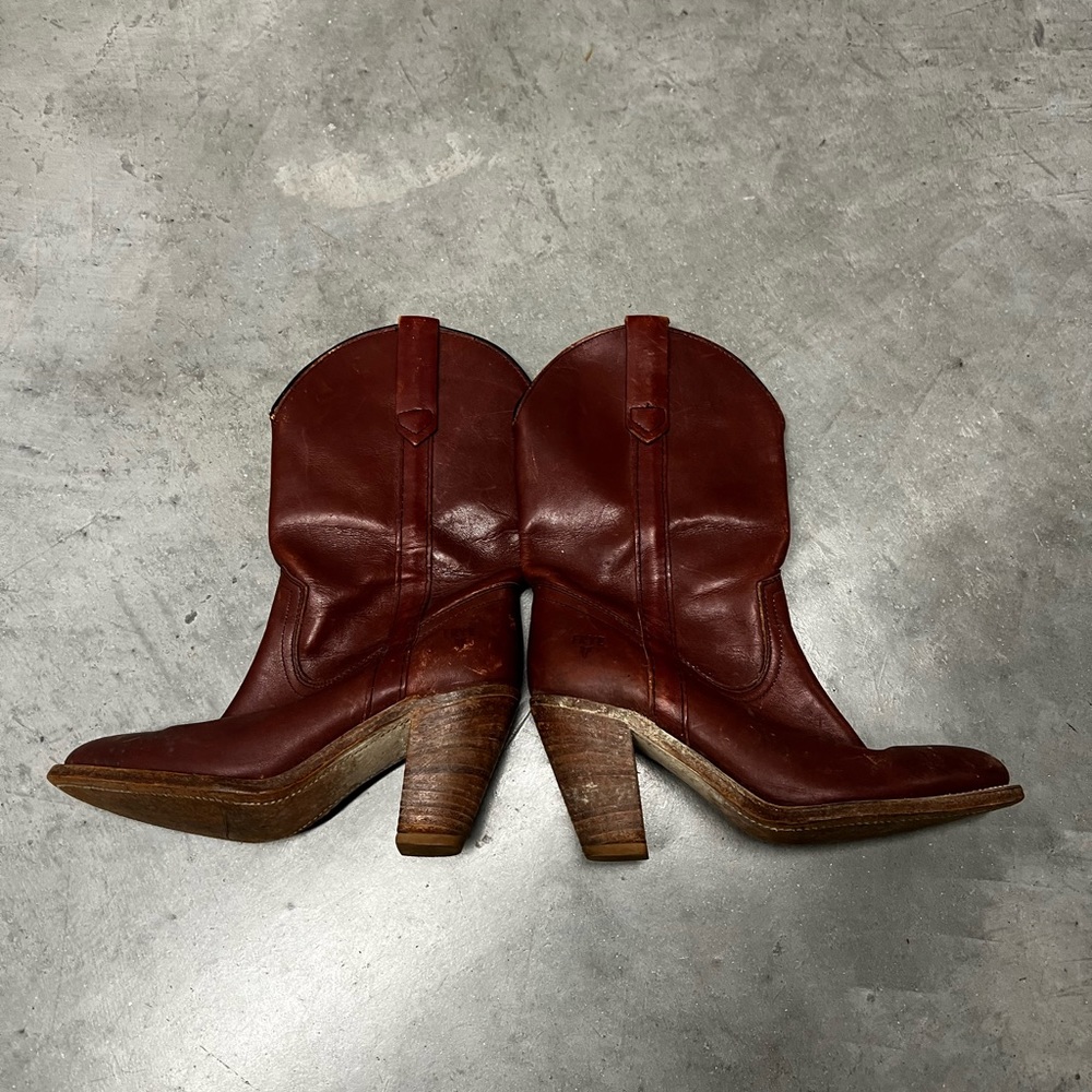 #vintage #frye #cowboy #boots